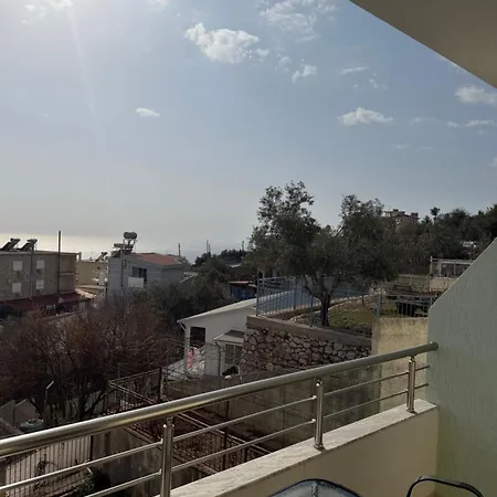 Light Dhërmi