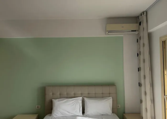 Dhermi Light Apartament *